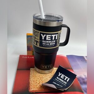 NEW YETI 25 oz. Rambler Straw Mug